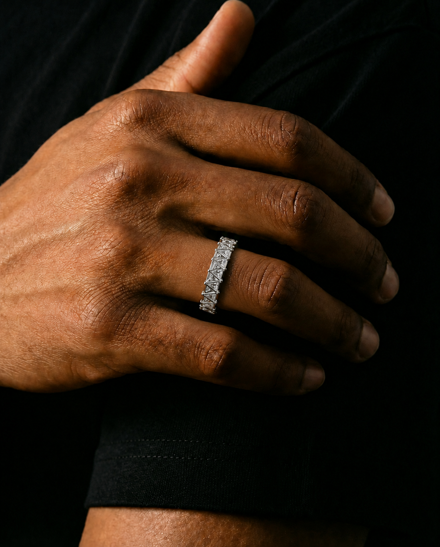 Driehoekige Zirkoonring