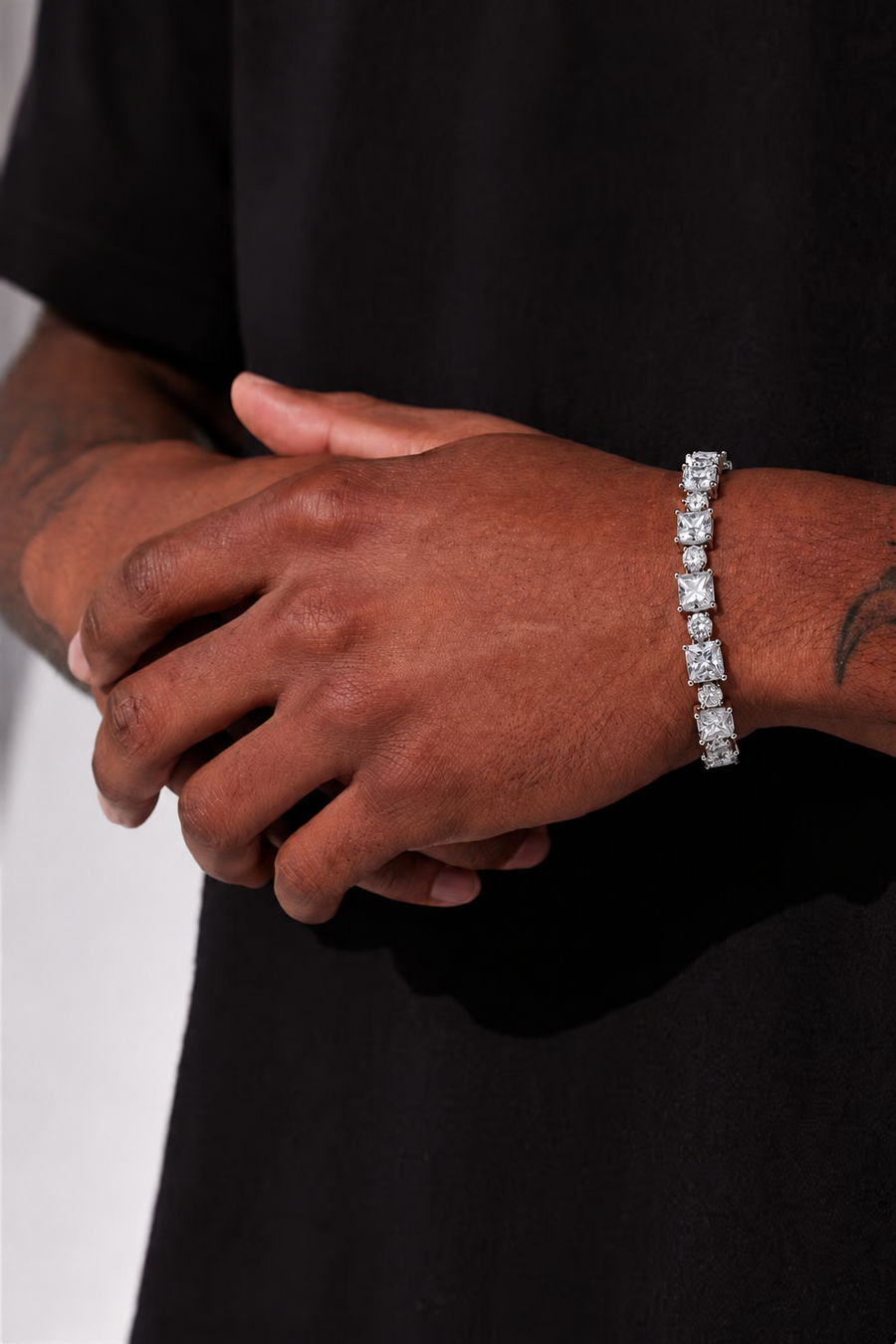 Iced geometrische tennisarmband